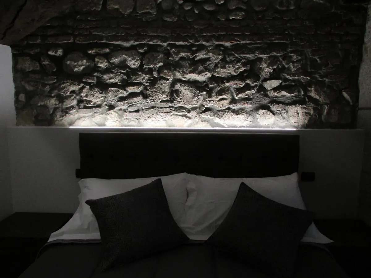 Guest house Attico 53 Camere Verona Italy
